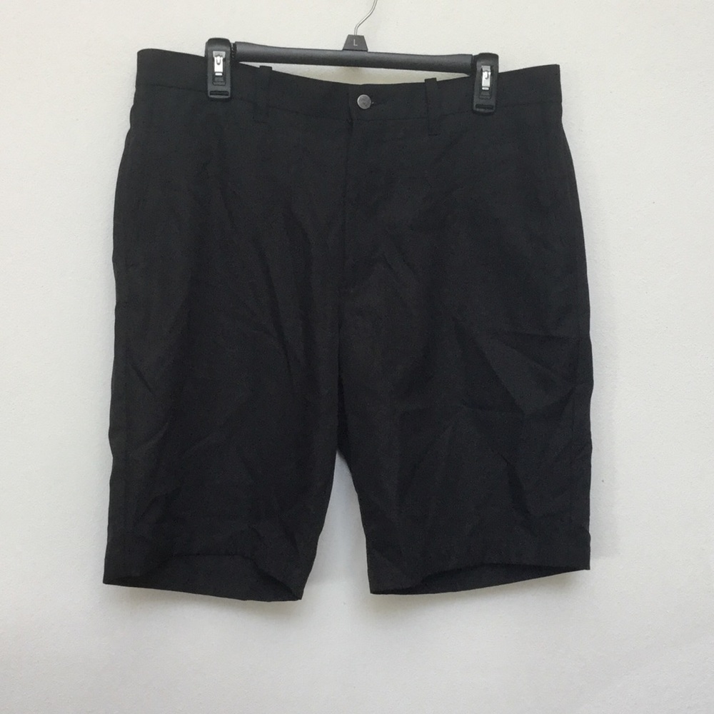 Callaway Black Golf Shorts Size 34 Anti Slip Band Athletic Casual Neutral